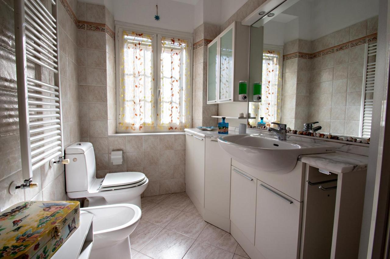 Apartamento La Casa Di Ele, Parcheggio Privato Gratuito La Spezia Exterior foto
